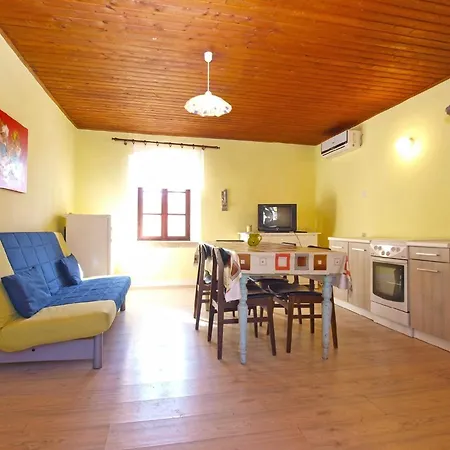 Fuer 6 Personen Ca 75 Qm In Rakalj, Istrien Bucht Von Rasa Holiday home