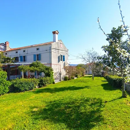 Fuer 6 Personen Ca 75 Qm In Rakalj, Istrien Bucht Von Rasa Holiday home